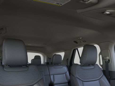Used 2026 Ford Explorer Active w/ Active Comfort Package AWD/4WD image 23