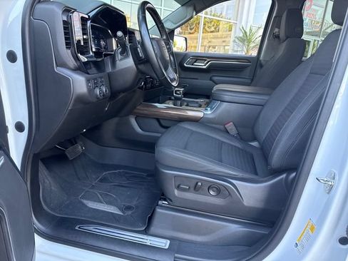 Certified 2023 Chevrolet Silverado 1500 RST w/ Redline Edition AWD/4WD image 9
