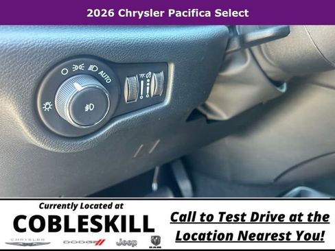 New 2026 Chrysler Pacifica Select FWD image 19