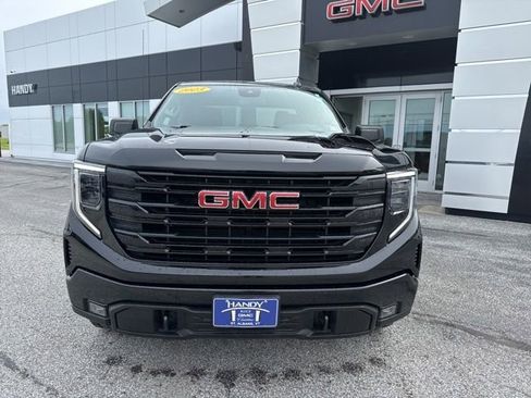 Used 2023 GMC Sierra 1500 Elevation AWD/4WD image 2