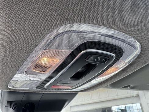 Certified 2025 Hyundai Elantra SEL image 31