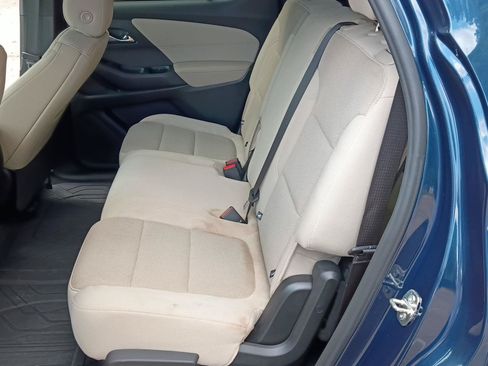 Used 2023 Chevrolet Traverse LS w/ Safety Package FWD image 21