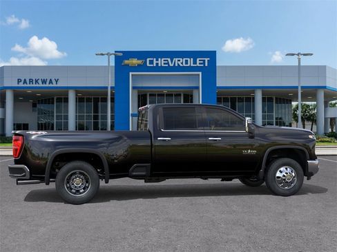 New 2025 Chevrolet Silverado 3500 LTZ w/ LTZ Texas Edition image 5