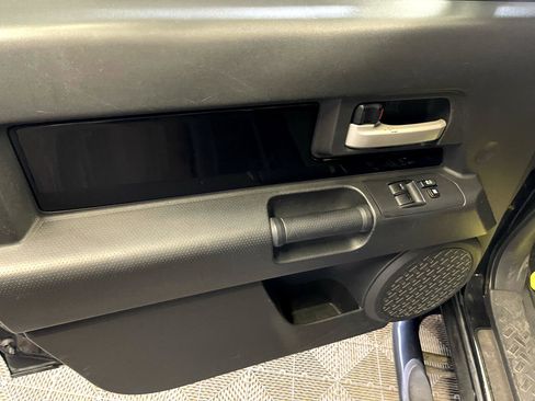 Used 2007 Toyota FJ Cruiser 4WD w/ Upgrade Pkg 2 image 26