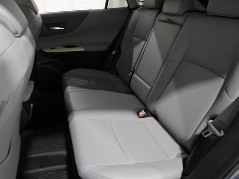 Used 2024 Toyota Venza Limited image 21