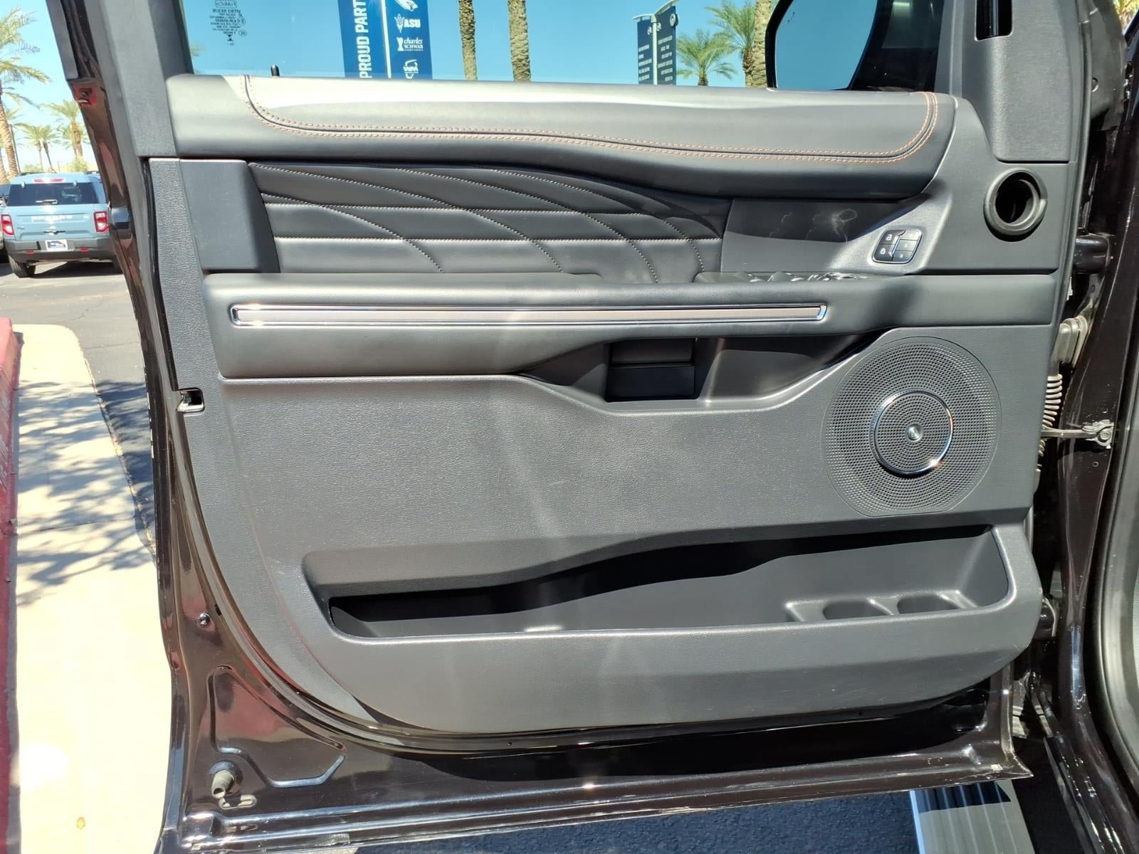 Certified 2024 Ford Expedition Platinum AWD/4WD image 21