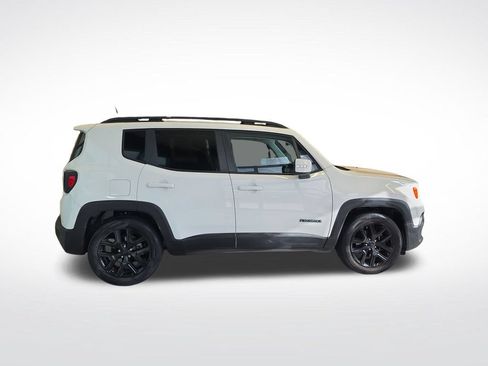 Used 2018 Jeep Renegade Altitude FWD image 8