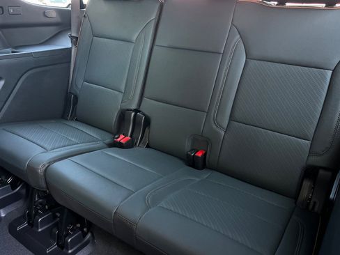 New 2026 GMC Yukon AT4 w/ AT4 Premium Plus Package AWD/4WD image 15