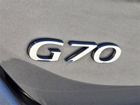 Used 2023 Genesis G70 2.0T image 14