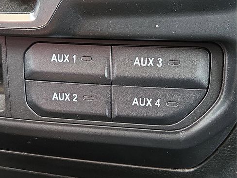 Used 2022 Jeep Wrangler Unlimited Sport image 18