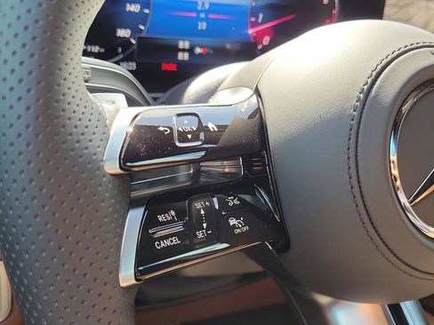 New 2026 Mercedes-Benz GLS 580 4MATIC image 32