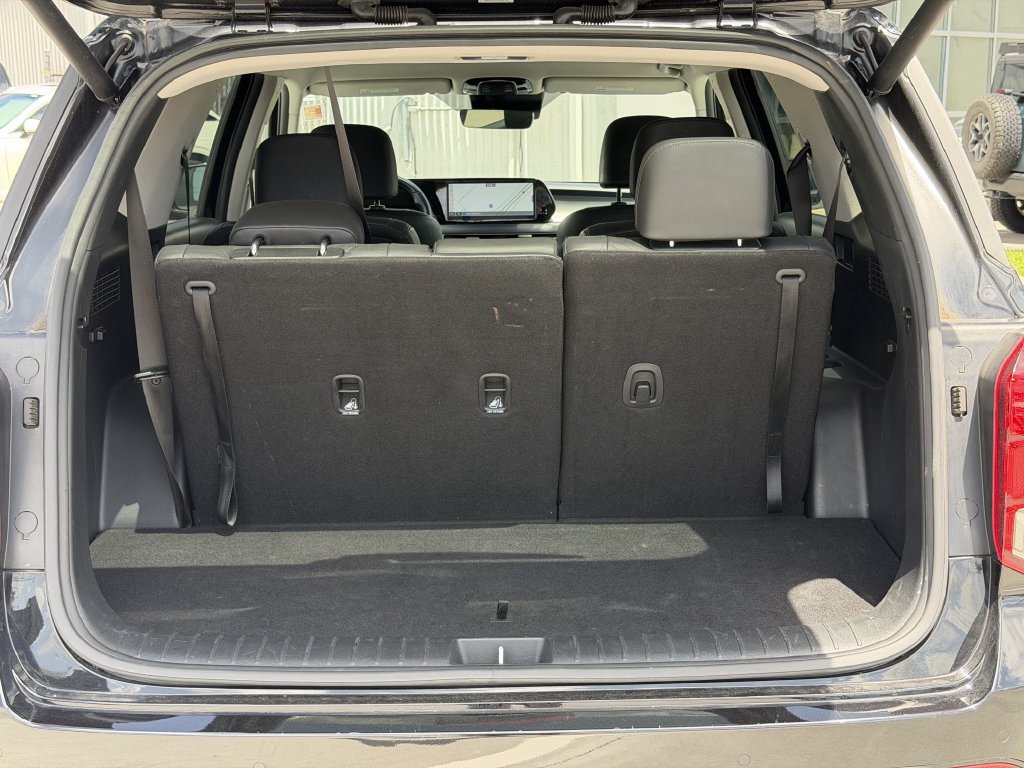 Used 2025 Hyundai Palisade SEL FWD image 27