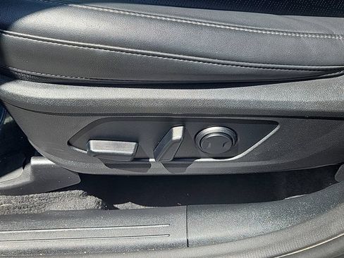 Certified 2022 Kia Sorento S w/ Panoramic Sunroof Package AWD/4WD image 22