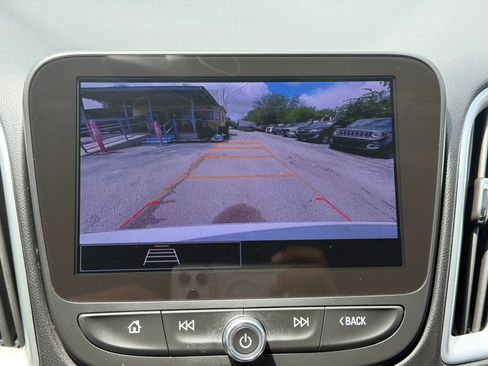Used 2023 Chevrolet Malibu LS FWD image 25