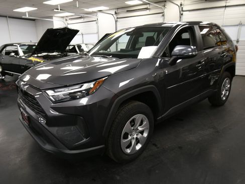 Certified 2023 Toyota RAV4 LE image 3