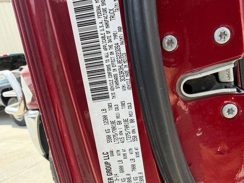 Used 2014 RAM 3500 Big Horn AWD/4WD image 18