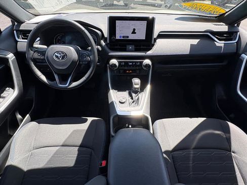Used 2023 Toyota RAV4 SE w/ Convenience Package AWD/4WD image 12