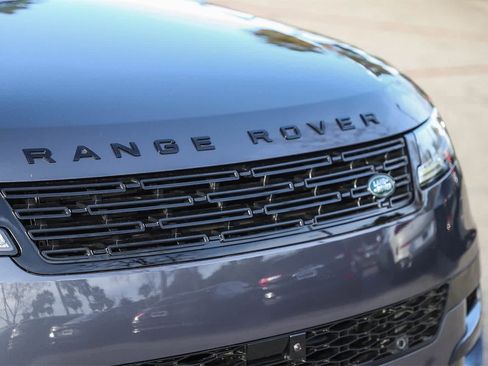 New 2026 Land Rover Range Rover Sport Dynamic SE image 5
