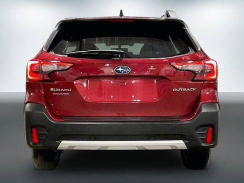 Used 2021 Subaru Outback Limited image 4