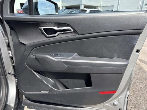 Certified 2023 Kia Sportage LX image 16