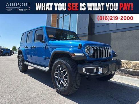 Used 2025 Jeep Wrangler Unlimited Sahara AWD/4WD image 1