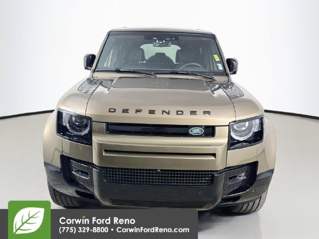 Used 2025 Land Rover Defender 110 X-Dynamic SE AWD/4WD image 2