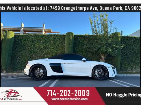 Used 2020 Audi R8 V10 w/ 20" Wheel Package image 6