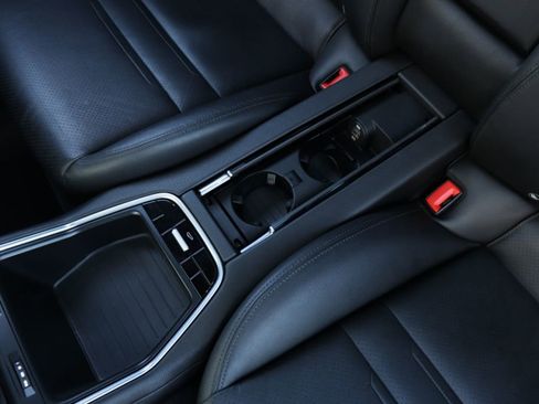 Used 2019 Porsche Panamera 4 image 66