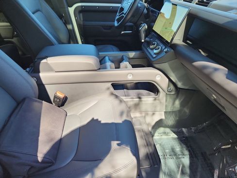 New 2026 Land Rover Defender 110 S image 3