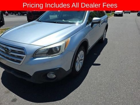 Used 2017 Subaru Outback 2.5i Premium AWD/4WD image 2
