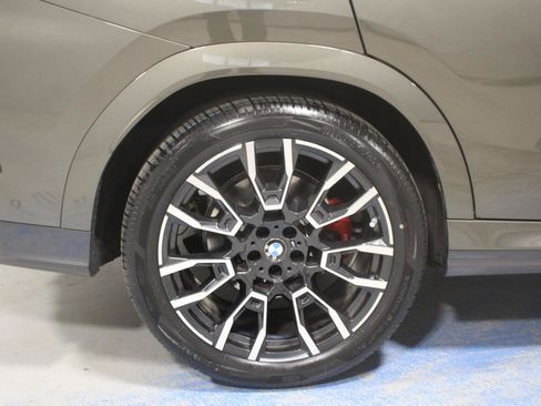 Used 2024 BMW X6 xDrive40i w/ Premium Package AWD/4WD image 40