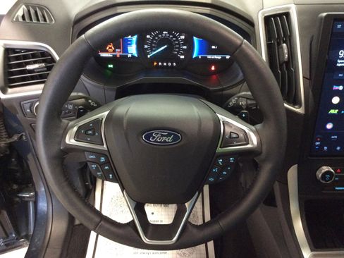 Used 2024 Ford Edge SEL w/ Convenience Package image 22