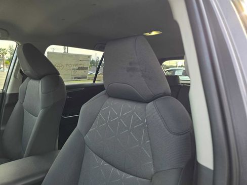 Used 2025 Toyota RAV4 XLE image 24