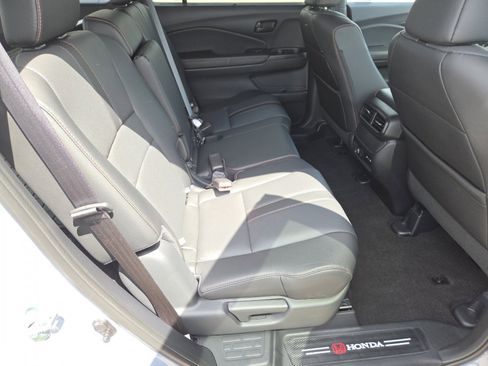 Used 2024 Honda Passport TrailSport image 22