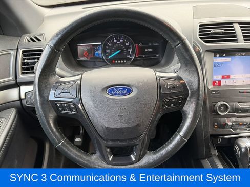 Used 2019 Ford Explorer XLT w/ Equipment Group 202A AWD/4WD image 14