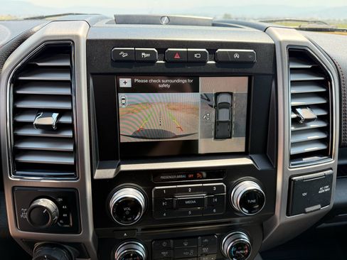 Used 2018 Ford F150 Platinum w/ Equipment Group 701A Luxury AWD/4WD image 24
