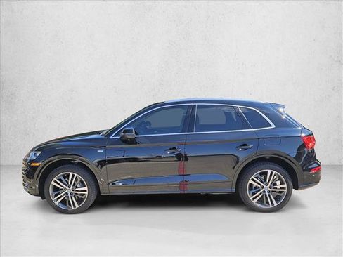 Used 2020 Audi Q5 e Premium Plus w/ Premium Plus Package AWD/4WD image 8