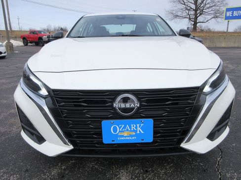 Used 2025 Nissan Altima 2.5 SV image 8