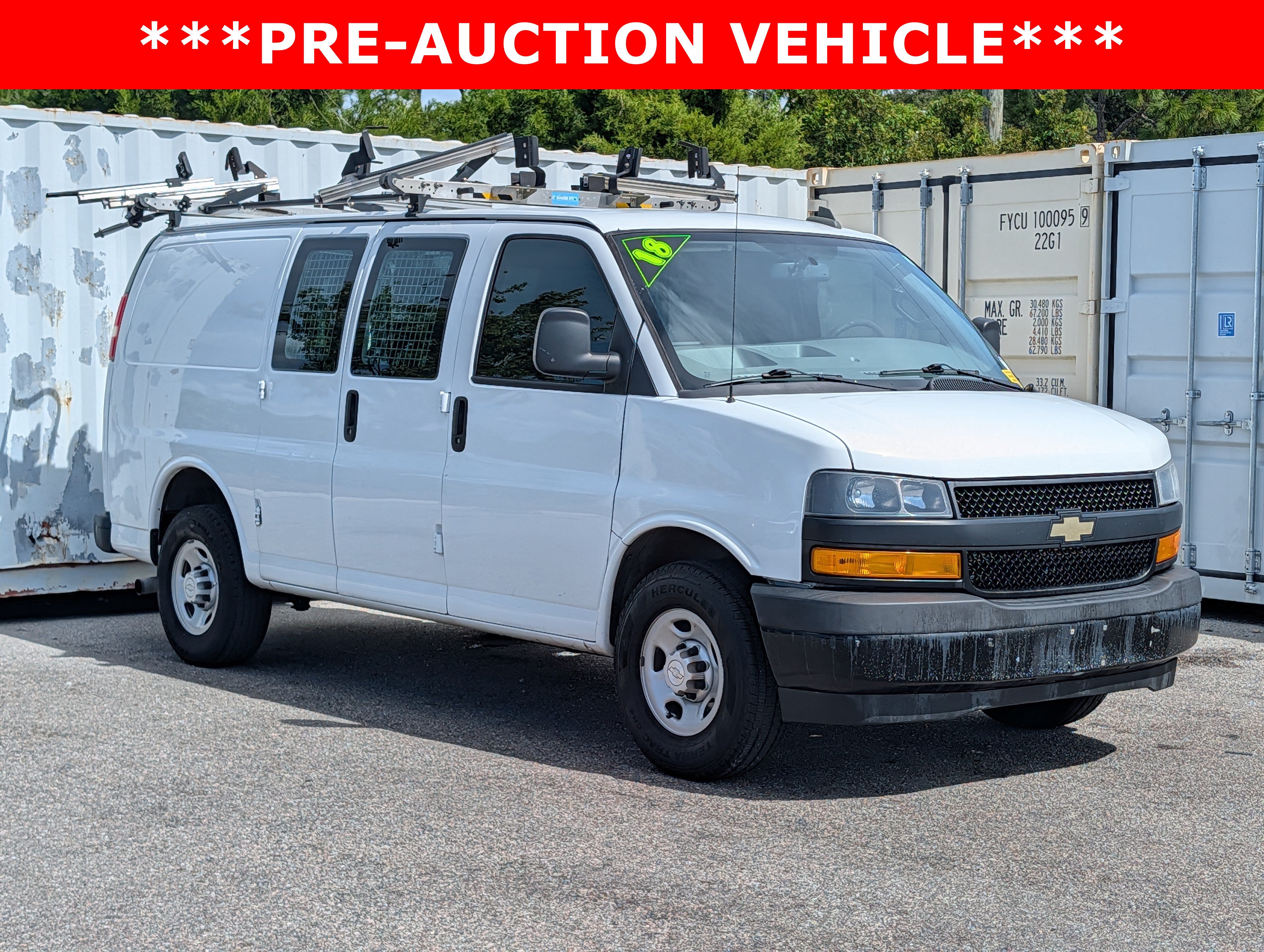 Used 2018 Chevrolet Express 2500 w/ Driver Convenience Package RWD image 4