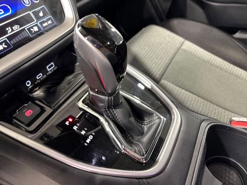 Used 2024 Subaru Outback Premium AWD/4WD image 36