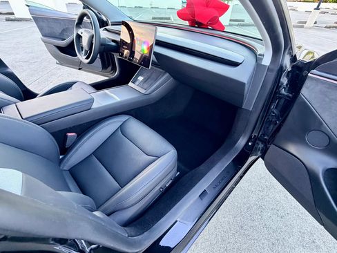 Used 2026 Tesla Model 3 AWD/4WD image 25