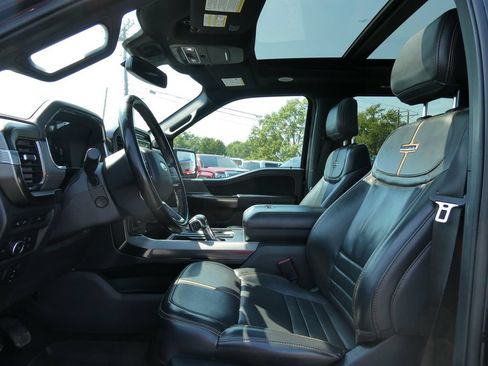Used 2021 Ford F150 Platinum w/ FX4 Off-Road Package AWD/4WD image 24