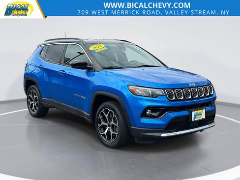 Used 2025 Jeep Compass Limited AWD/4WD image 1