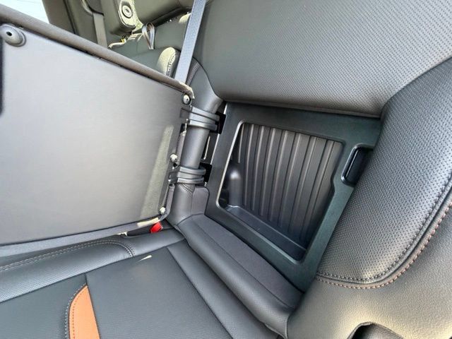 New 2026 GMC Sierra 1500 AT4 w/ AT4 Premium Package AWD/4WD image 19
