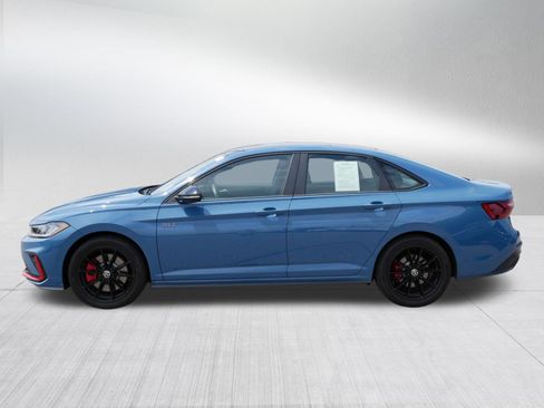 Used 2025 Volkswagen Jetta GLI Autobahn FWD image 4