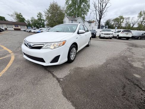 Used 2012 Toyota Camry LE FWD image 35
