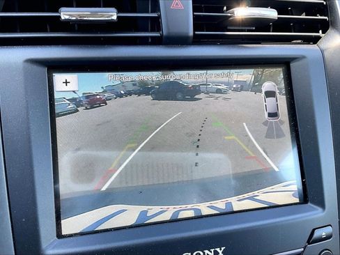 Used 2017 Ford Fusion Energi Titanium image 21