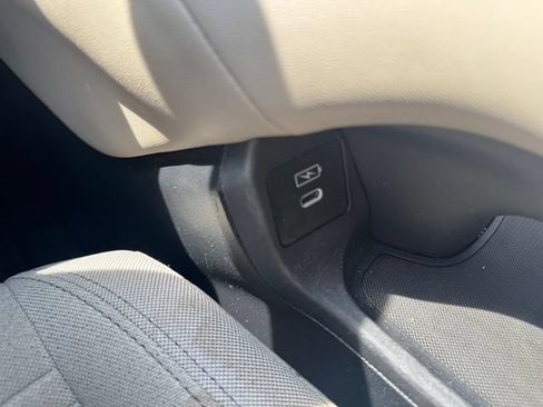 Used 2024 Honda HR-V LX image 23