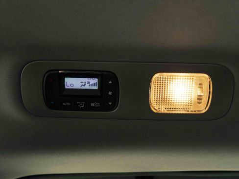 Used 2024 Honda Odyssey Elite image 42