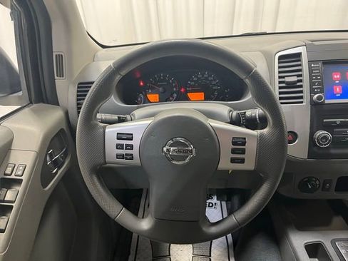 Used 2019 Nissan Frontier SV image 20